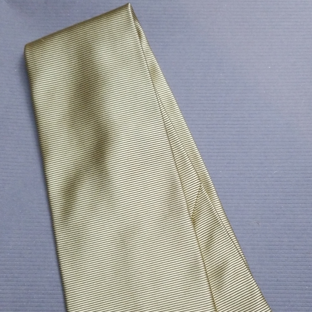 Gold Tie